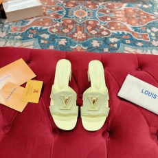 Louis Vuitton Slippers